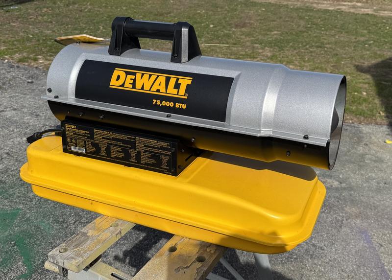Space Heater Dewalt 75000 Btu Kerosene Heater DEWALT 90000-BTU