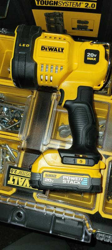 20V MAX* Jobsite LED Spotlight | DEWALT