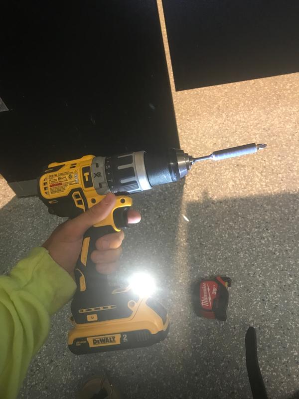 20V MAX XR Cordless Brushless Compact Hammerdrill Kit DEWALT