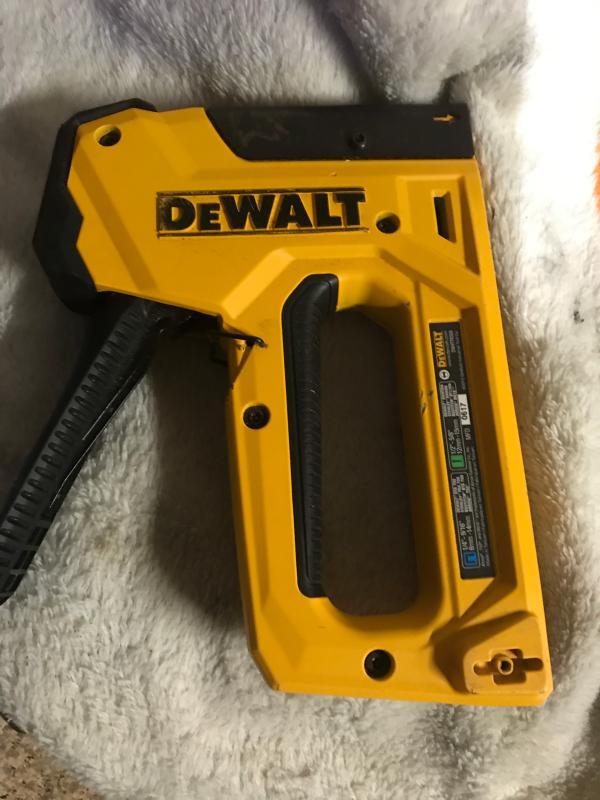 Dewalt dwhttr350 heavy duty aluminum staple gun and brad tacker sale