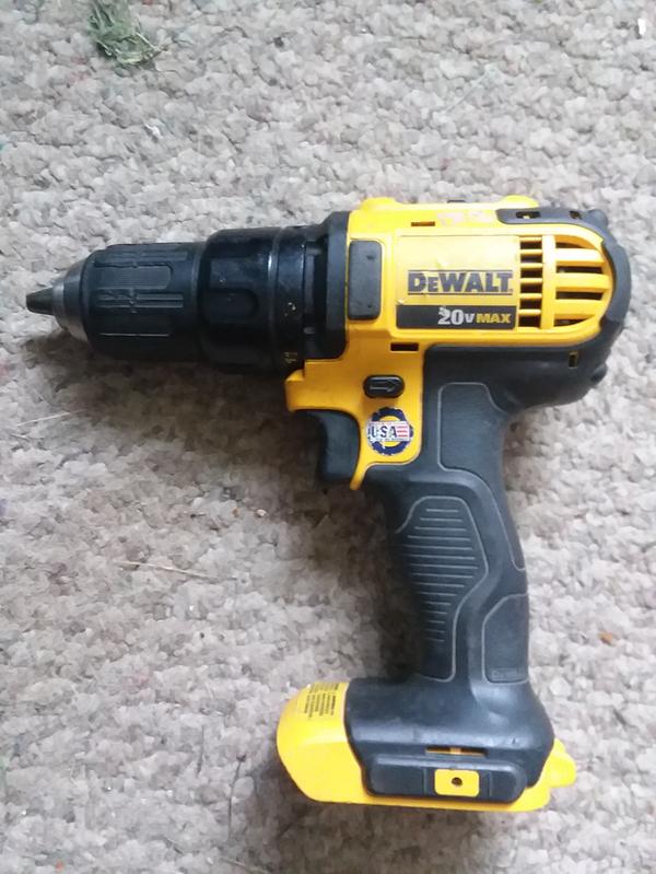 20V MAX Compact Drill Driver Kit DEWALT