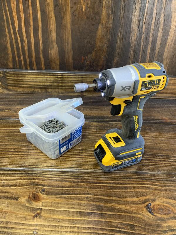 DT　3万 DEWALT 20V MAX Impact Driver, Cordless, 3-Speed, 2 Batteries