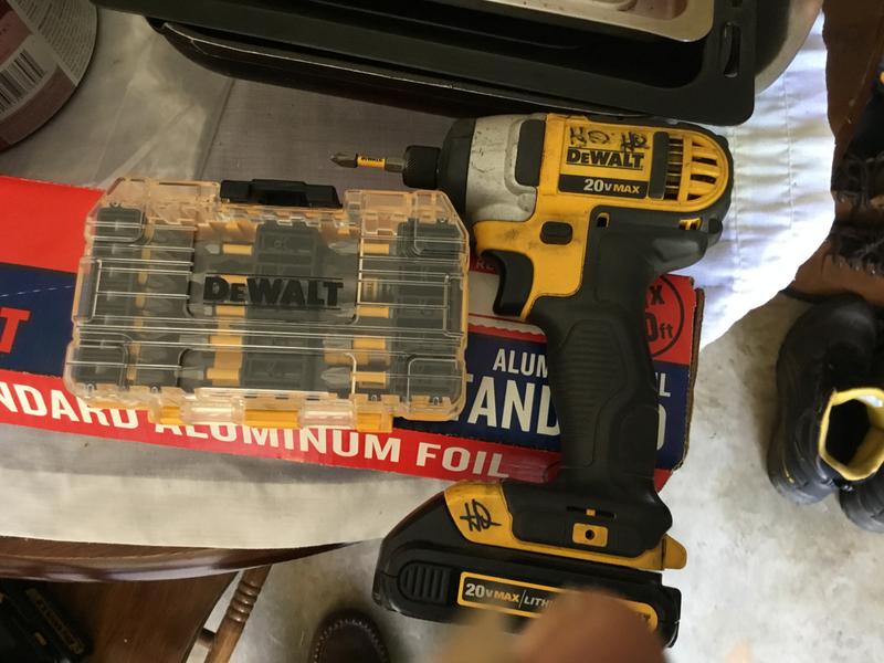 DEWALT, 18V, 1/2 in Chuck, Cordless Hammer Drill - 3HFV8