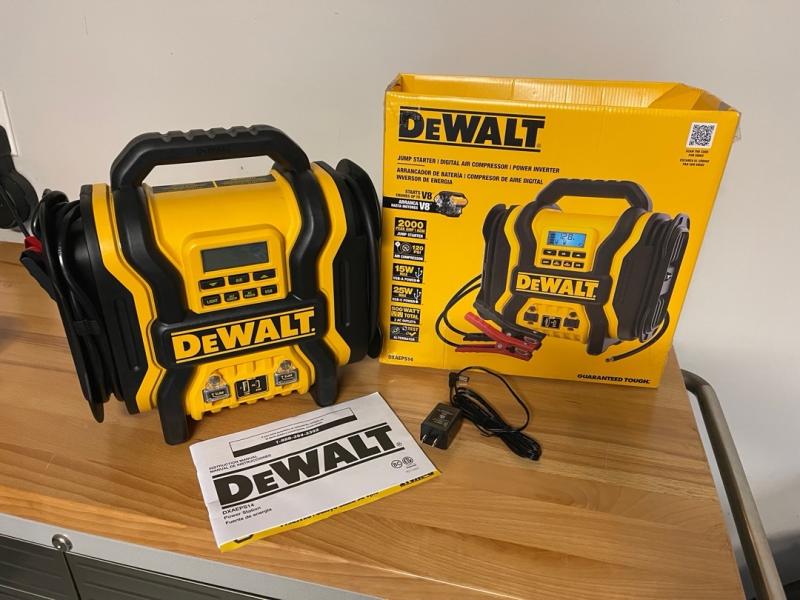 DEWALT 2000 Peak Amp Jump Starter and Professional Power Station - DXAEPS14  | Blain's Farm & Fleet