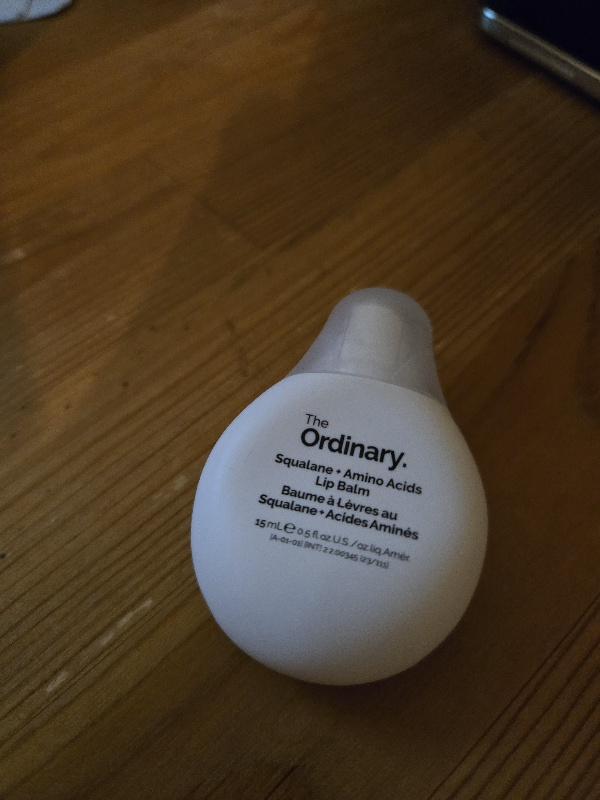 Customer photo for "worst lip balm ever!"