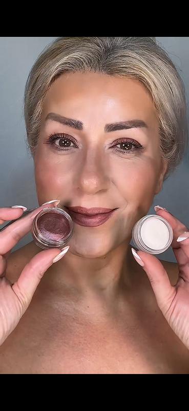 Customer carousel item 1.