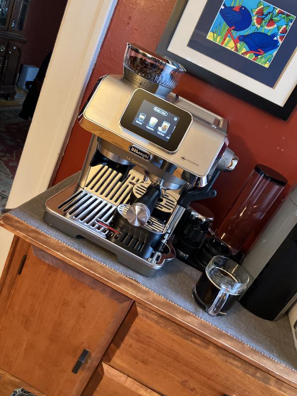 Customer carousel item 6.