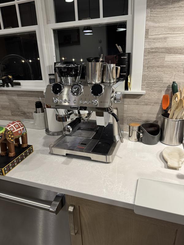 Customer carousel item 9.