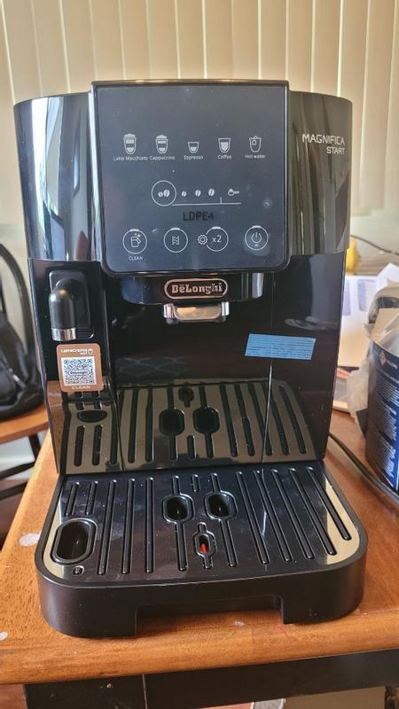 Magnifica Start Espresso Machine with LatteCrema Delonghi