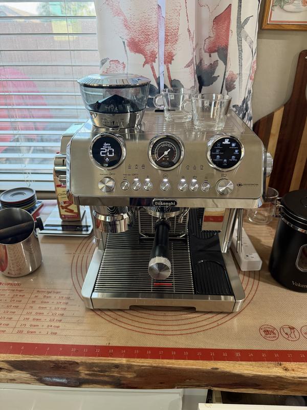 Customer carousel item 1.