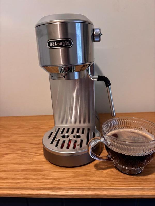 DeLonghi Dedica Duo with a Commercial Style Steam Wand | Abt