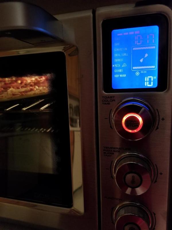 Delonghi Oven In Use