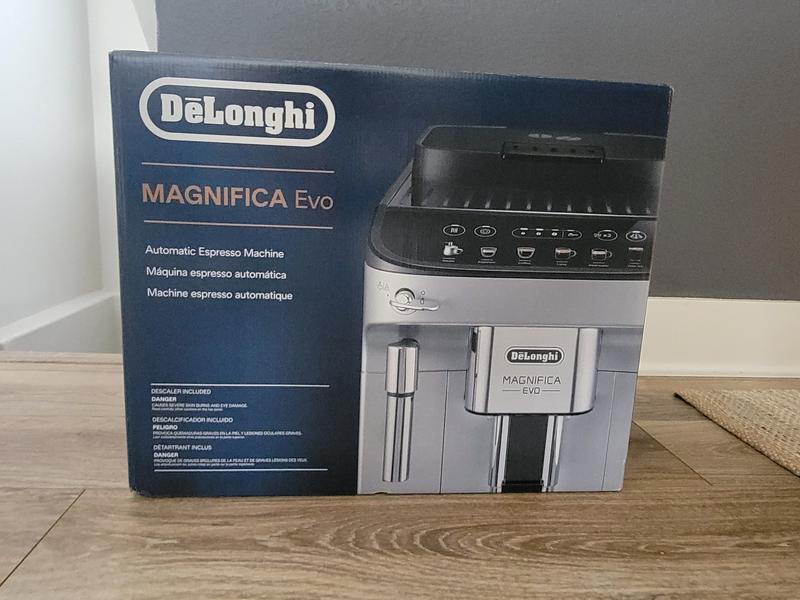 De'Longhi Magnifica Evo Automatic Espresso Machine with De'Longhi Magnifica Evo Automatic Espresso Machine with