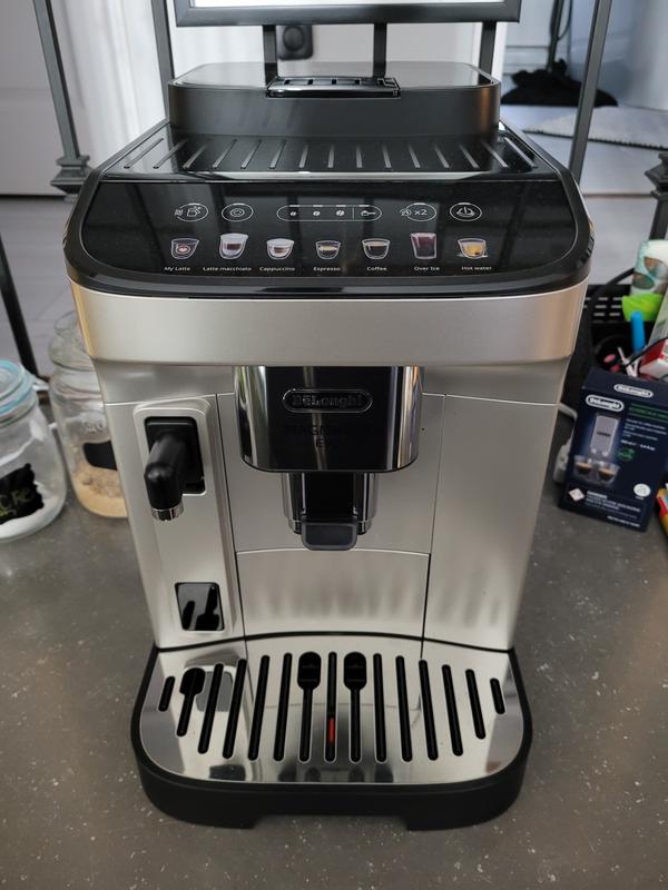 Magnifica Evo Espresso Machine with Frother De Longhi