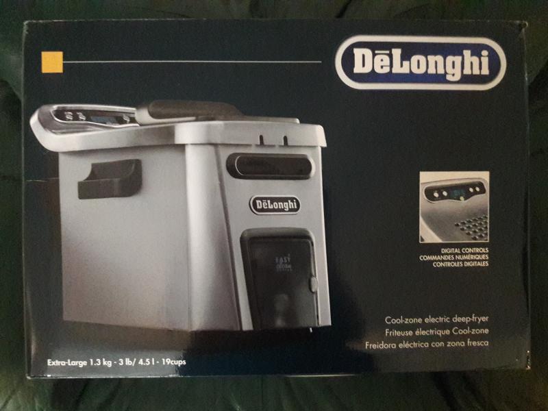 De'Longhi, Kitchen, Delonghi Cool Touch Electric Deep Fryer 5 Lb  Capacity D895ux White Euc