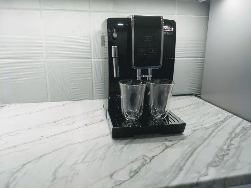  DeLonghi Dinamica ECAM35375 - Máquina de café súper