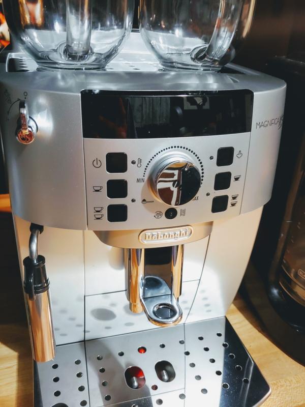 Delonghi magnifica shop xs review