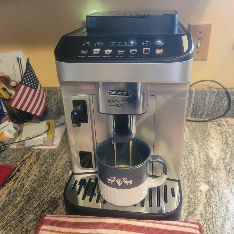 Magnifica Evo Espresso Machine with Frother De Longhi