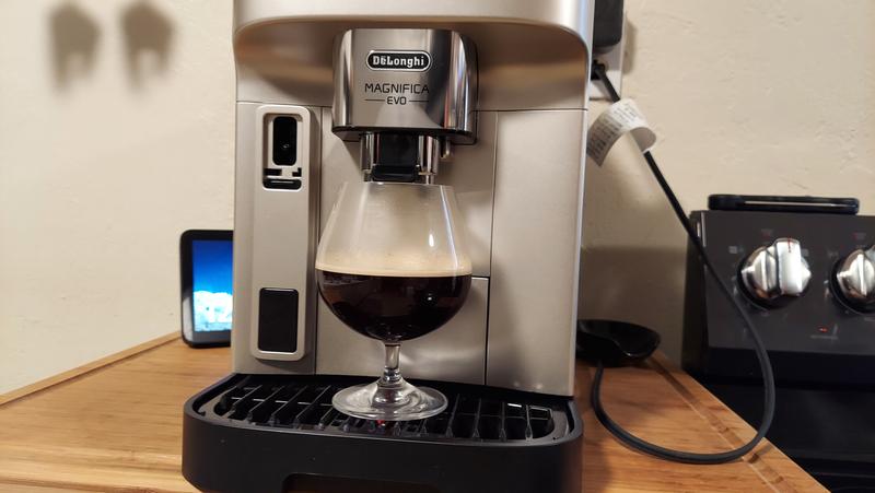 De'Longhi Magnifica Evo Automatic Espresso & Coffee Machine with