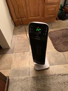 Ceramic Tower Heater - HFX65V15CA | De'Longhi CA