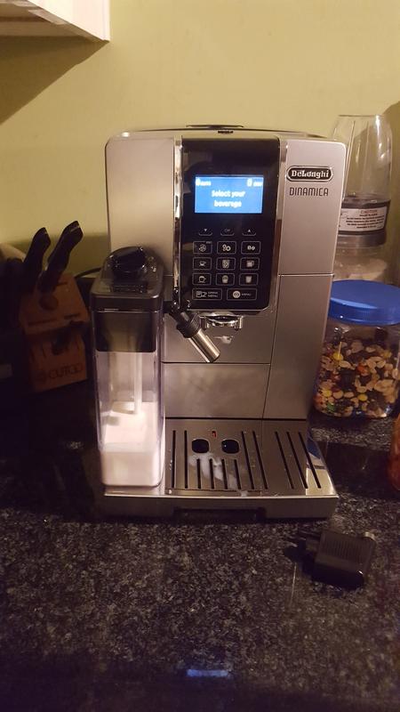  DeLonghi Dinamica ECAM35375 - Máquina de café súper automática,  capuchino y cafetera con espumador de leche y sistema LatteCremma, color  blanco : Hogar y Cocina