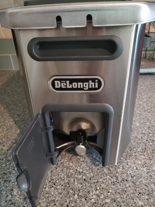 DeLonghi Dual Zone Digital 4L Stainless Steel Deep Fryer with Easy Clean  Drain System – D24527DZ – Monsecta Depot