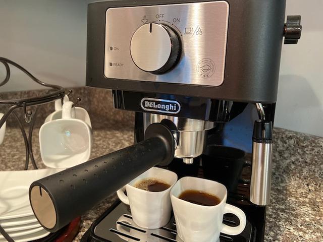 Delonghi Stilosa Espresso Machine Review - EC260BK & EC230BK