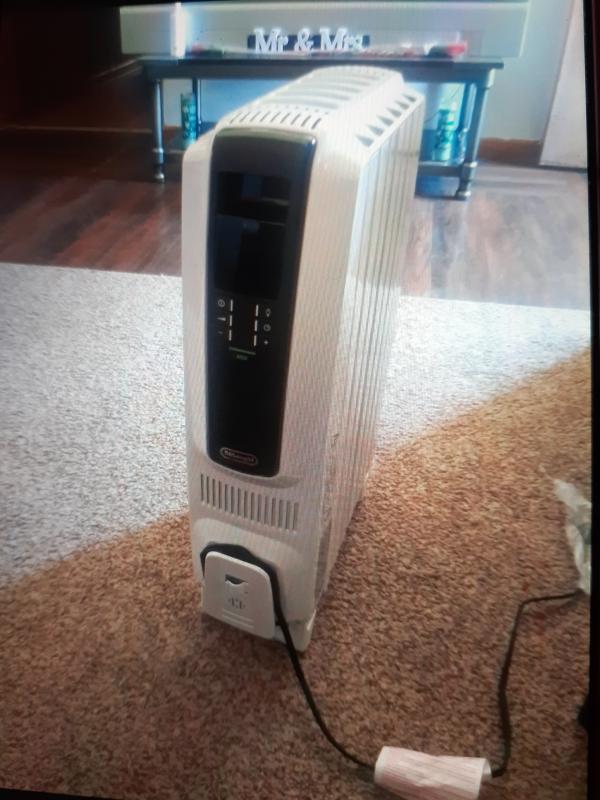 Dragon Oil Filled Portable Space Heater DeLonghi