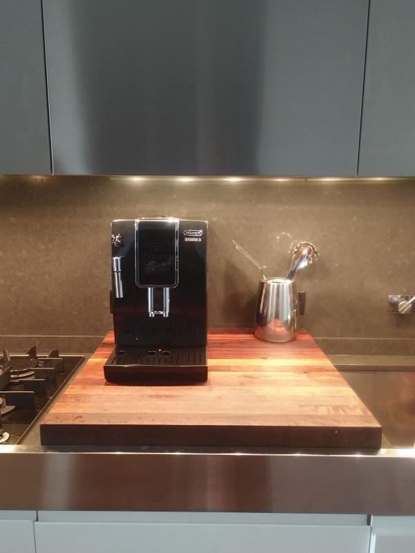  De'Longhi Dinamica ECAM35025SB TrueBrew Over Ice™ Fully  Automatic Coffee and Espresso Machine & Dinamica ECAM35025SB TrueBrew Over  Ice™ Fully Automatic Coffee and Espresso Machine: Home & Kitchen