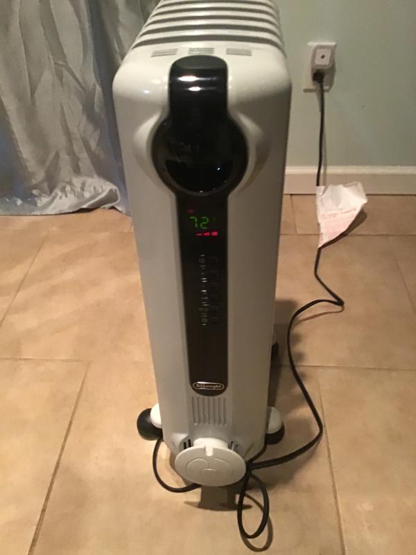 Oil Filled Radiator Heater | DeLonghi