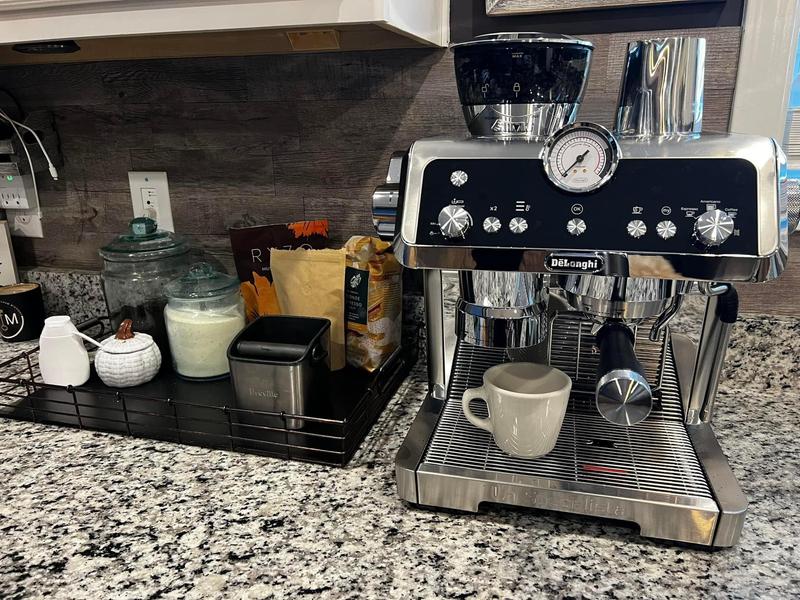 Delonghi Dinamica Plus Coffee Machine, 1450W, 19 Bar , Metallic - eXtra  Saudi