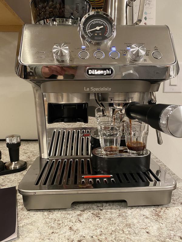 La Specialista Arte Evo Espresso Machine with Cold Brew De Longhi