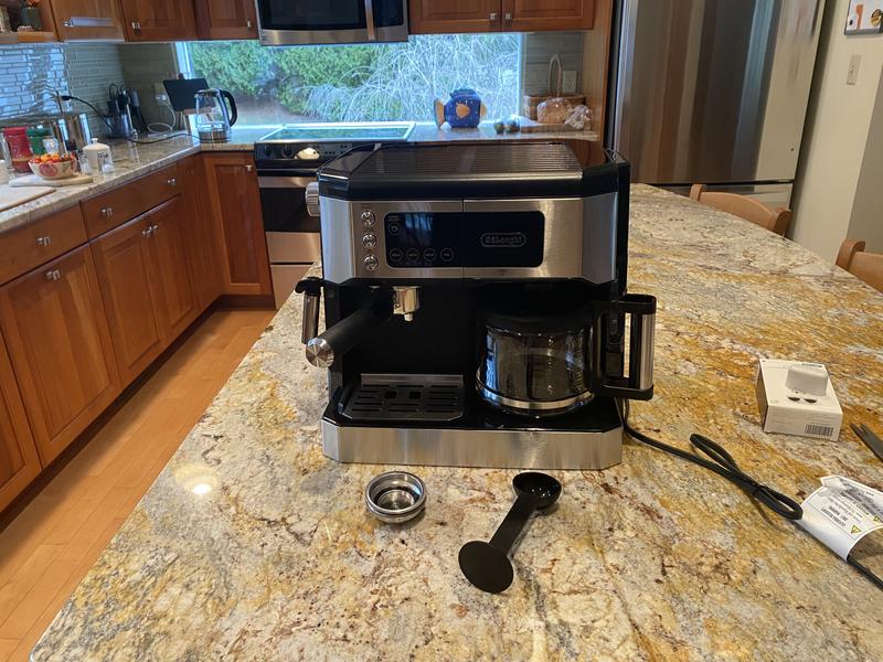  De'Longhi COM530M All-In-One Combination Coffee and Espresso  Machine, 47 ounces: Home & Kitchen