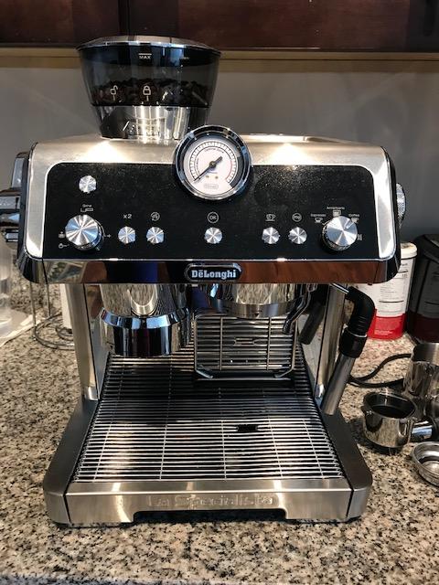 La Specialista Espresso Machine EC9335M De Longhi CA