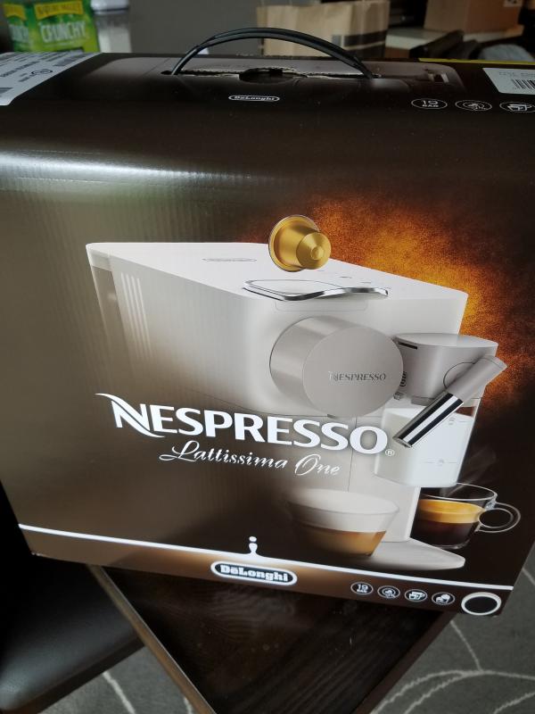 De Longhi 132193449 Macchina Caffè Espresso Capsule Nespresso Nero  Lattissima One