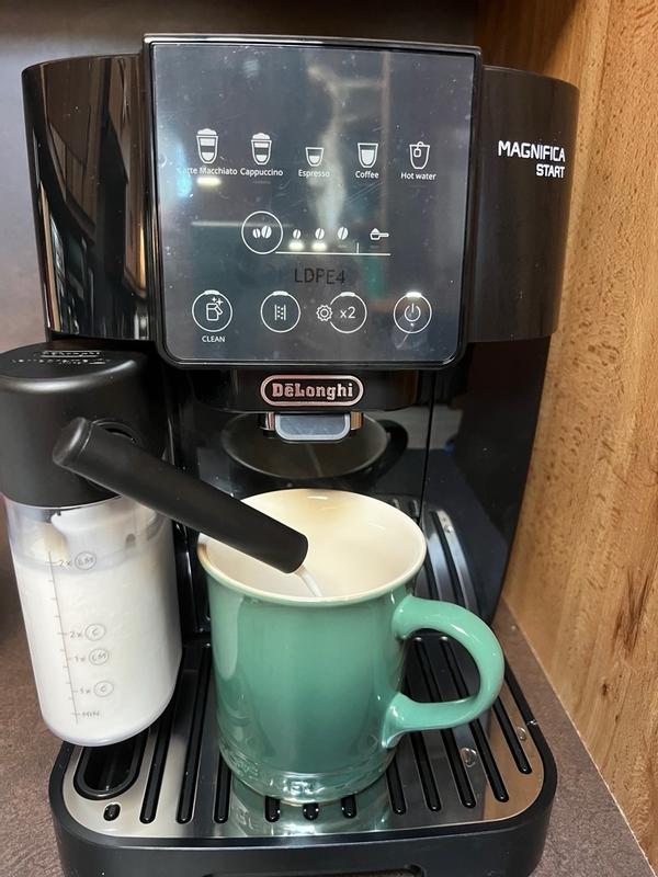 De'Longhi Magnifica S Automatic Espresso Machine with Milk