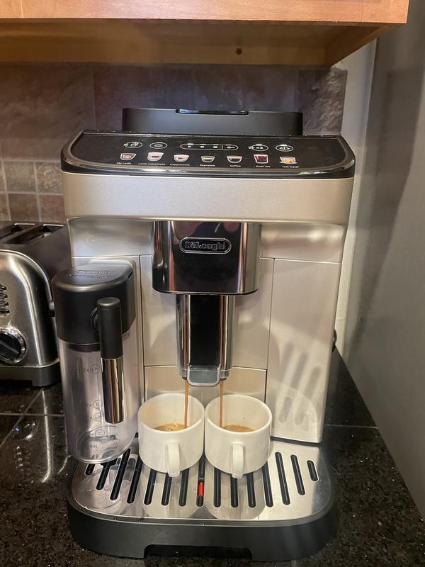 Magnifica Evo Espresso Machine with Frother De Longhi