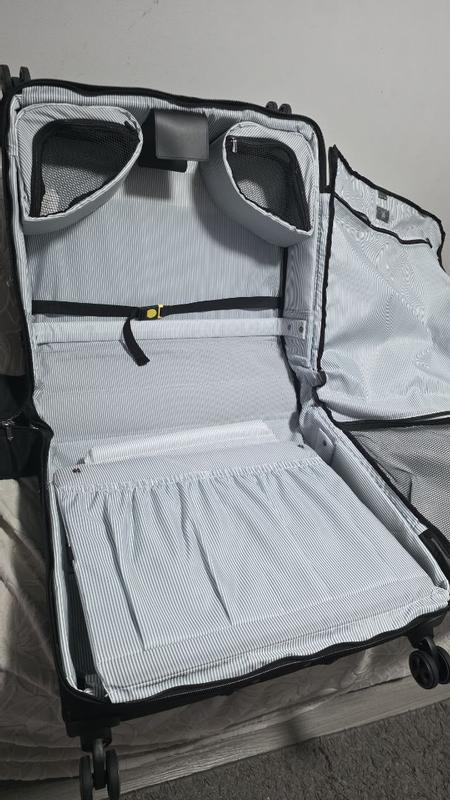 Customer carousel item 3.