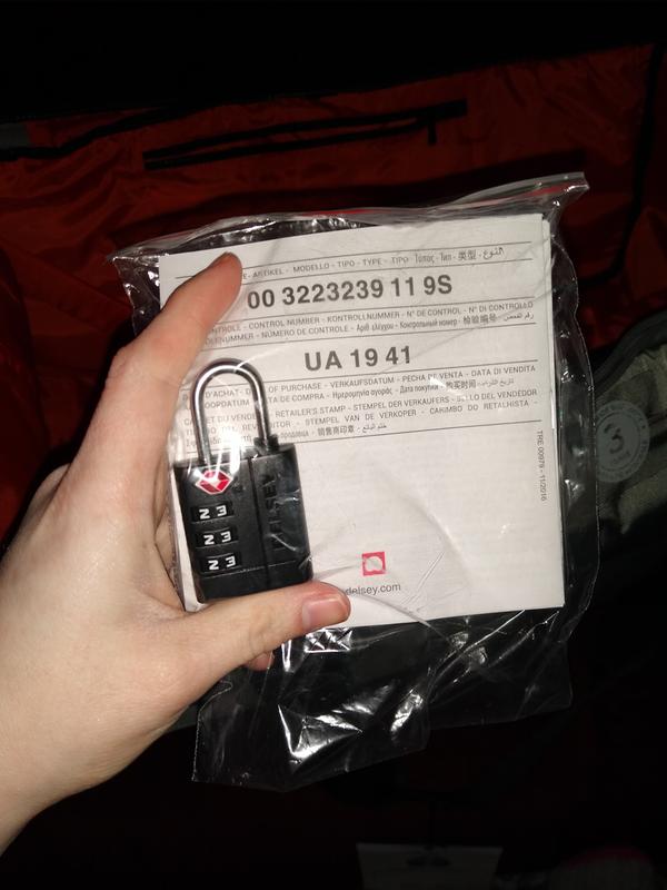 A lock was included in the small inside zippered pocket