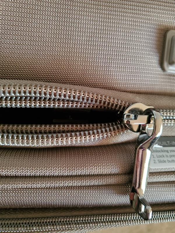 Zip Securitech anti theft zipper