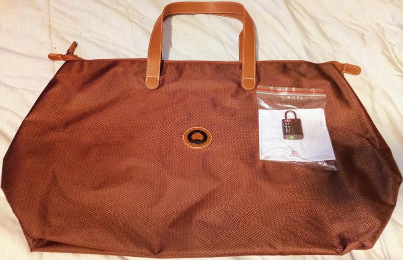 Tote comes with a lock!