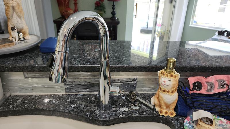Handle won't stay on