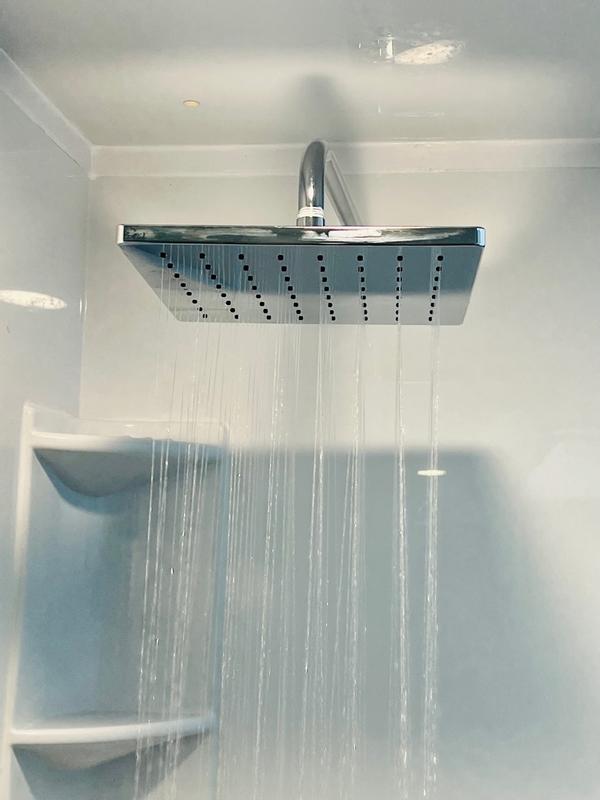 Delta Modern Spotshield Stainless 2-handle Single Function