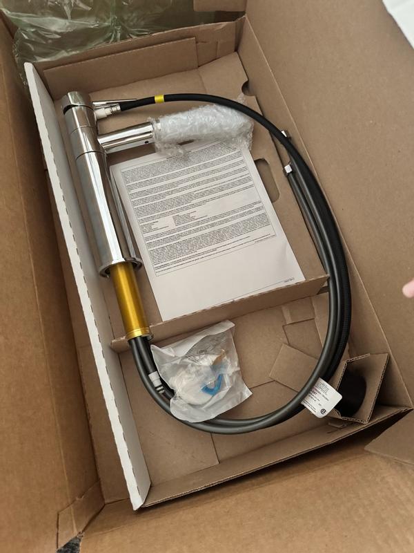 Single Handle Pull-Out Kitchen Faucet 4159-DST | Delta Faucet