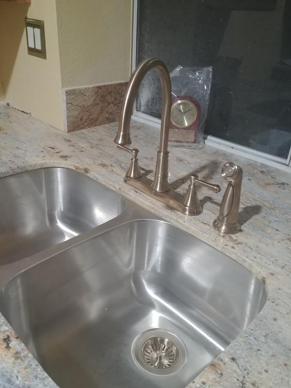 Kitchen Sink Flange and Strainer in Champagne Bronze 72010-CZ