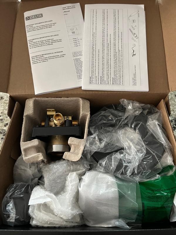 Monitor 14 Series Tub and Shower with SureDock Hand Shower 144749