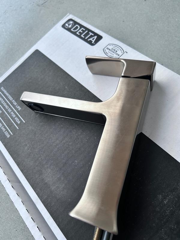 https://photos-us.bazaarvoice.com/photo/2/cGhvdG86ZGVsdGFmYXVjZXQ/9008fe87-6b3a-5b81-8d3b-fe503f8bc033
