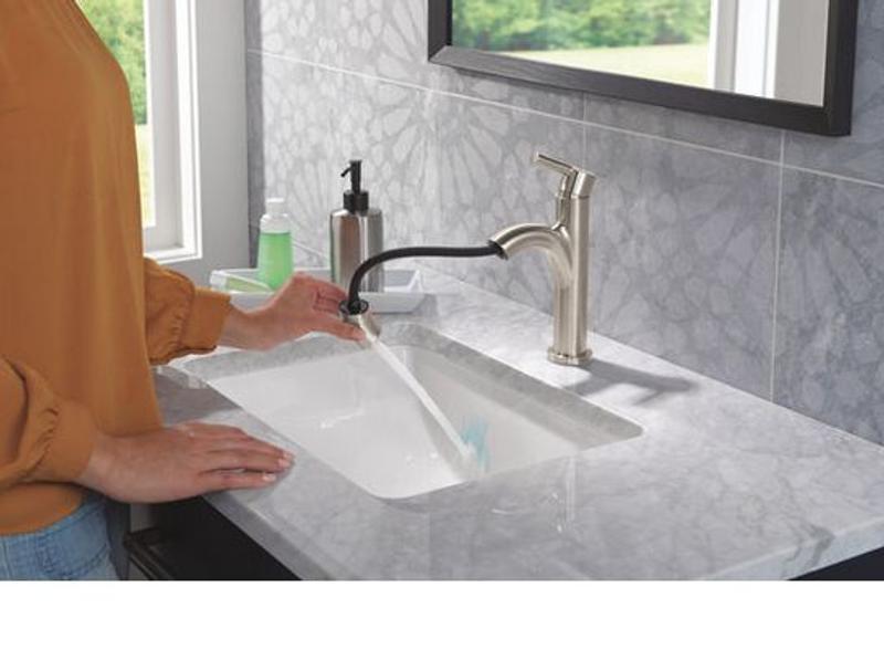 Single Handle Pull-Down Bathroom Faucet 15749LF-SSPD | Delta Faucet