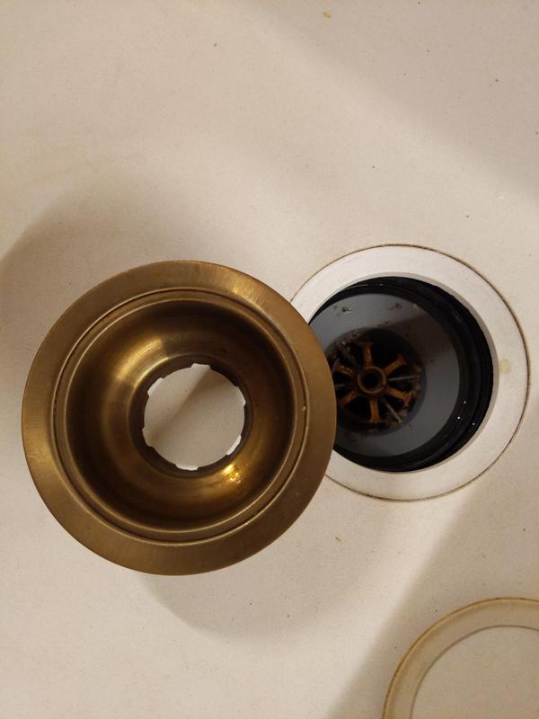 Kitchen Sink Flange and Strainer in Arctic Stainless 72010-AR