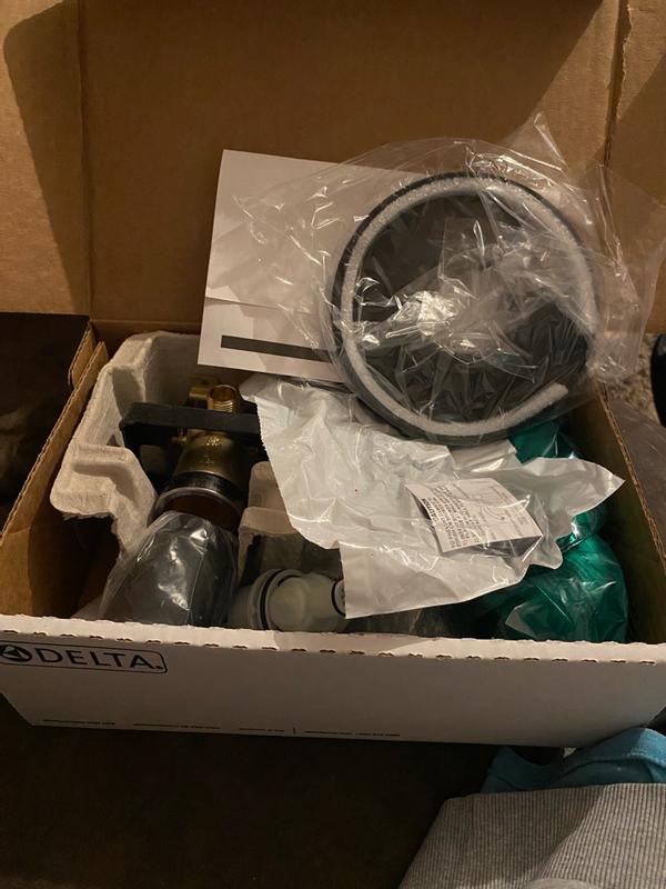 Monitor 14 Series H2Okinetic Shower 142749-CZ | Delta Faucet